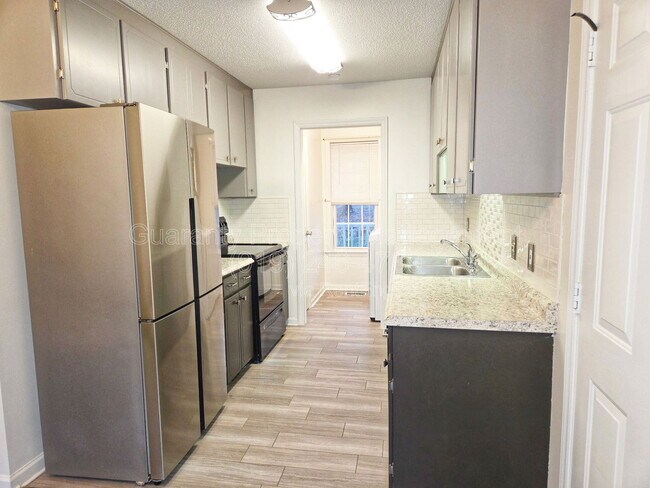 Foto del edificio - 608 Bayleaf Cir