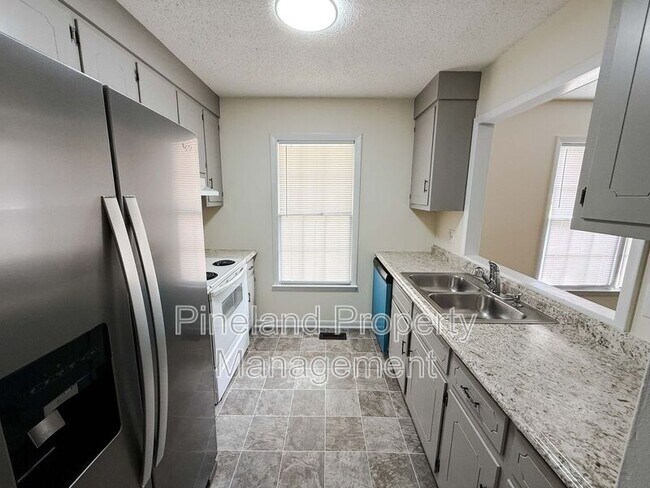 Foto del edificio - 518 Suffolk Ct