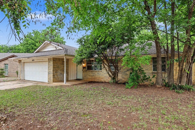 Building Photo - 1301 Amhurst Ave