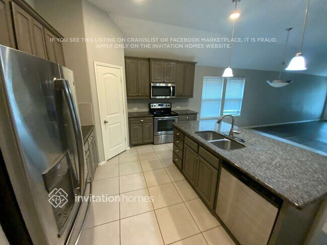 Building Photo - 2533 Weatherford Heights Dr