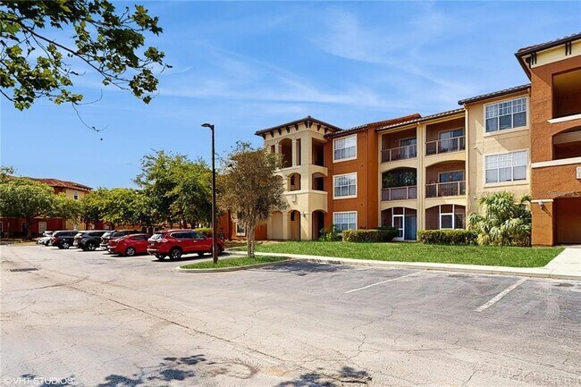 Building Photo - 5512 Metrowest Blvd