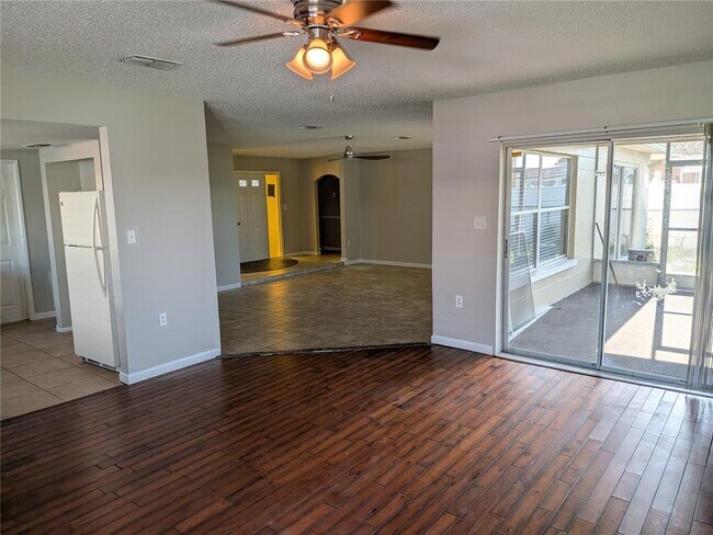 Building Photo - 8206 Dedham Dr