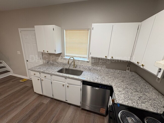 Building Photo - 1944 North Avenue NW