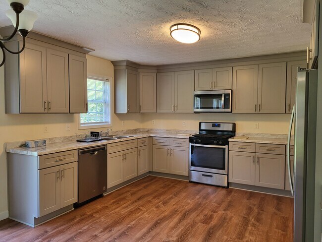 Building Photo - 1040 Grace Dr