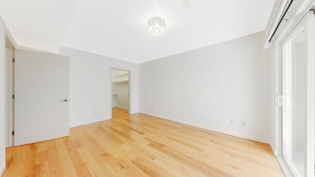 Foto del edificio - 2 bedroom 2 bathroom condo