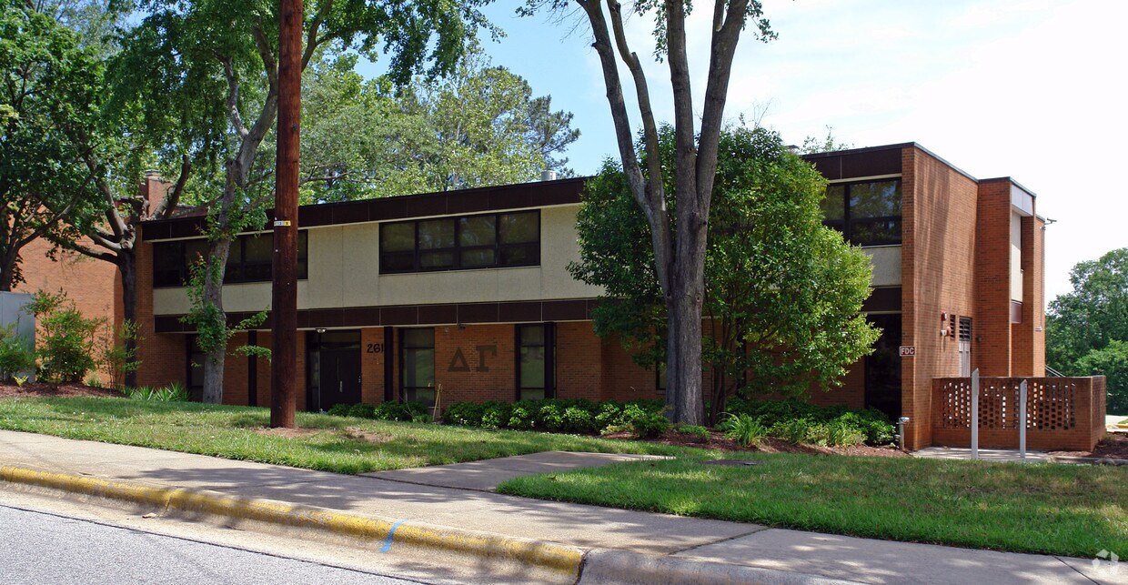 Foto del edificio - 2619 Fraternity Ct