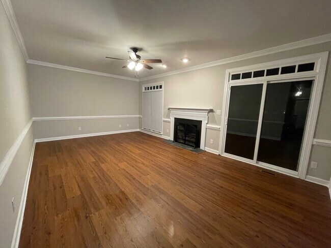 Building Photo - 107 Rosewall Ln