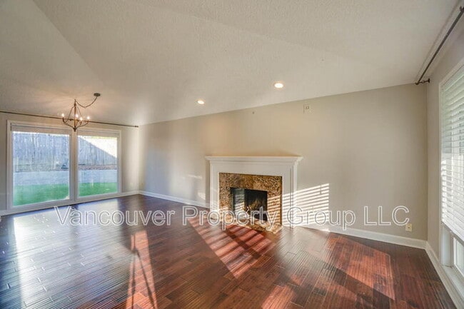 Foto del edificio - 2821 SE 138th Loop