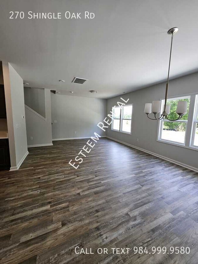 Foto del edificio - 270 Shingle Oak Rd