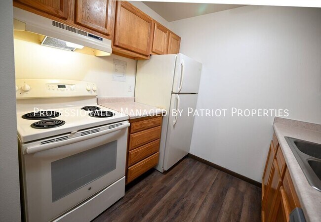 Building Photo - 240 Amber Trail
