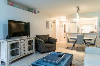 Building Photo - 2526 Orchid Bay Dr