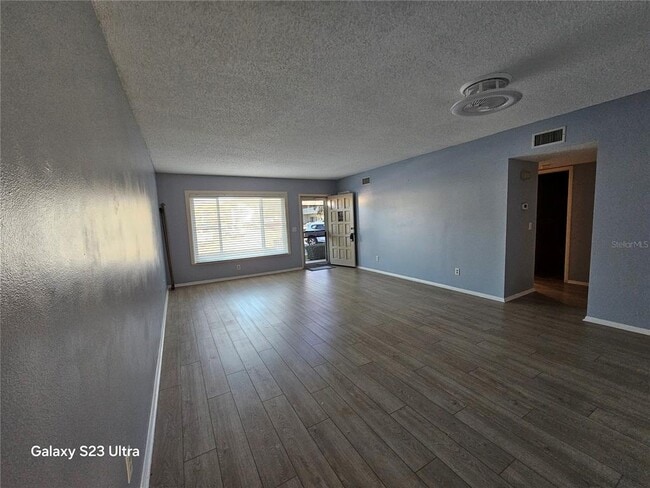 Foto del edificio - 2263 Americus Blvd E