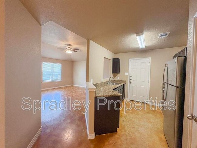 Foto del edificio - 1040 Mason Dr