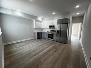 Building Photo - 719 N 35th St