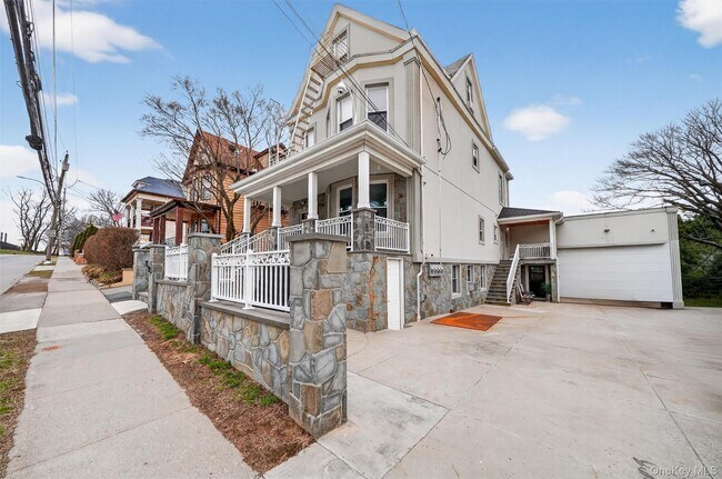 Foto del edificio - 92 Kimball Ave