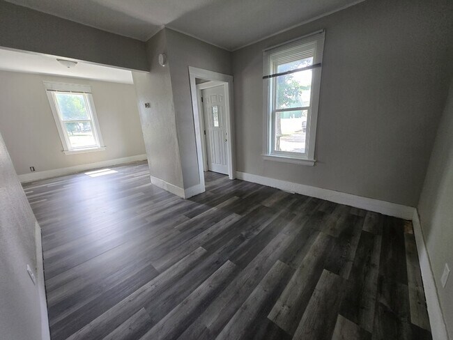 Foto del edificio - 317 6th Ave N