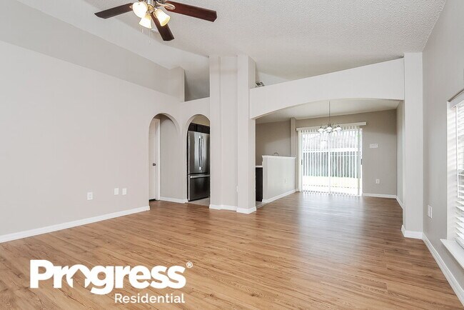 Building Photo - 30250 Rattana Ct