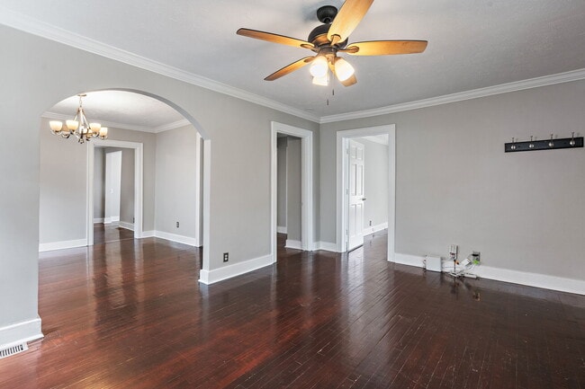 Building Photo - 1012 Cahal Ave