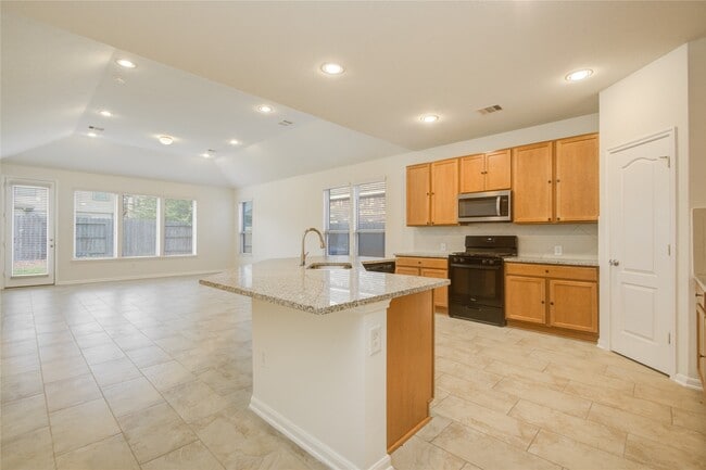 Building Photo - 24018 Adobe Ridge Ln