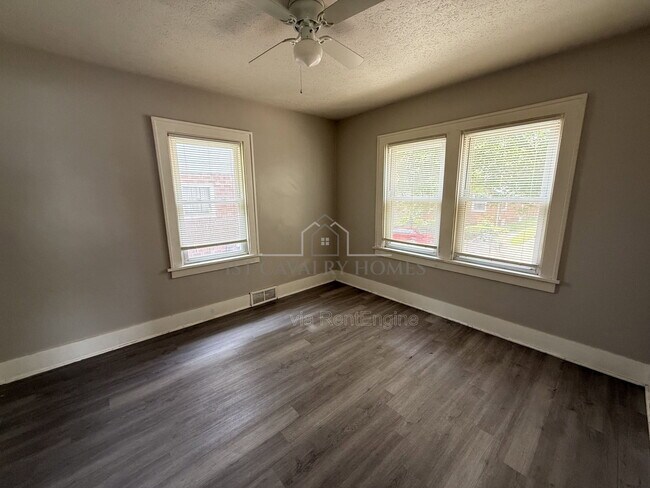 Building Photo - 283 Sobul Ave