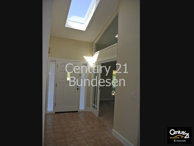 Building Photo - 1570 Bungalow Ln