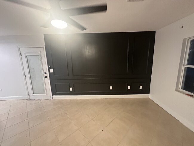 Foto del edificio - 6704 N Elizabeth St