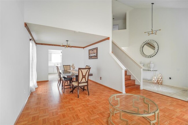 Building Photo - 22623 Holly Lake Dr