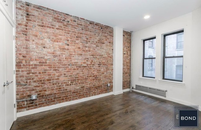 Building Photo - 3671 Broadway