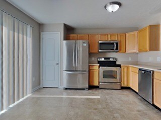 Foto del edificio - 7250 Blue Ridge Dr