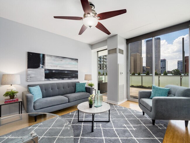 Foto del edificio - 659 W Randolph St