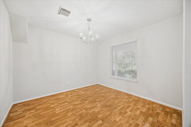 Foto del edificio - 21907 Willow Downs Dr