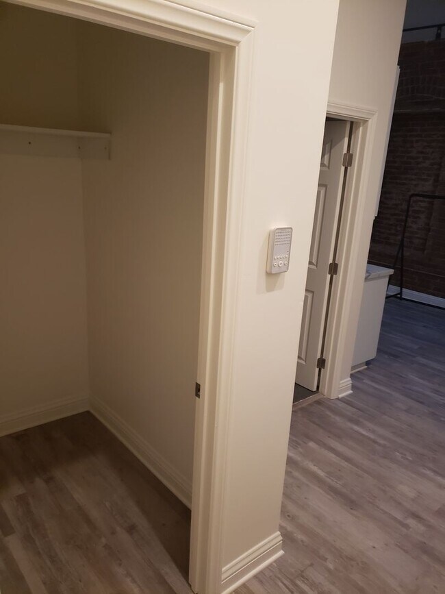 Building Photo - Promenade 151 - Work-Live