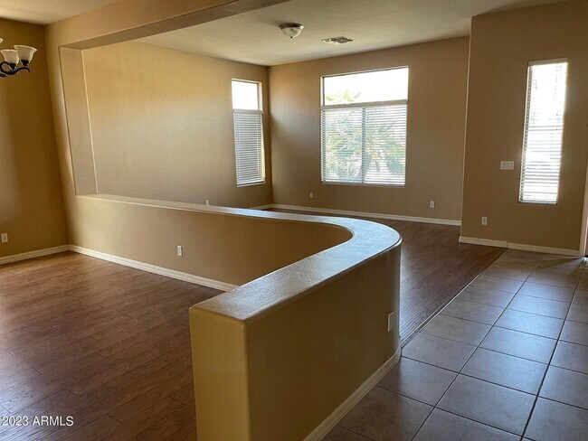 Foto del edificio - 2421 W Marlin Dr