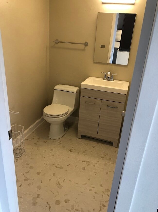 Building Photo - 1360 N Sandburg Terrace