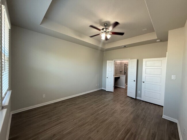 Foto del edificio - Charming 3-Bedroom Duplex in New Braunfels...