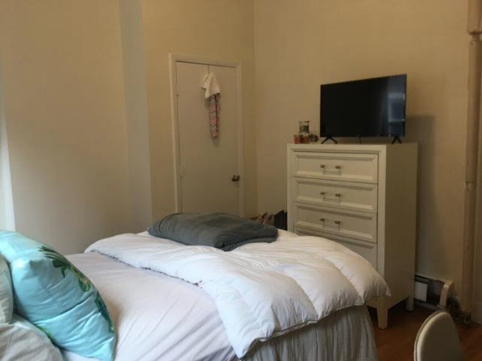 Primary Photo - 15 Aberdeen St