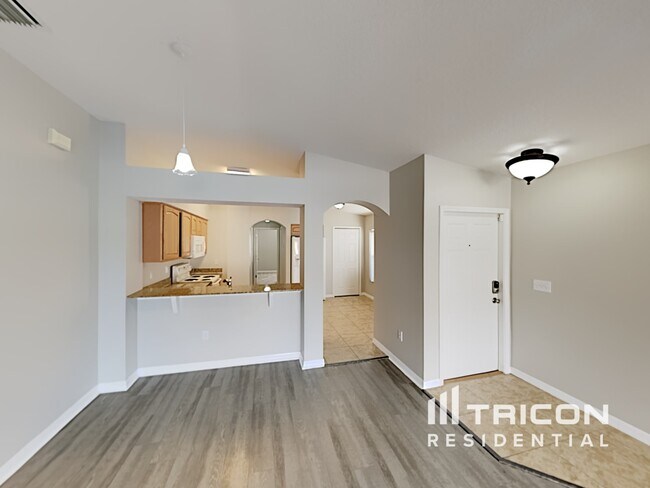 Foto del edificio - 3418 Thistledown Ln