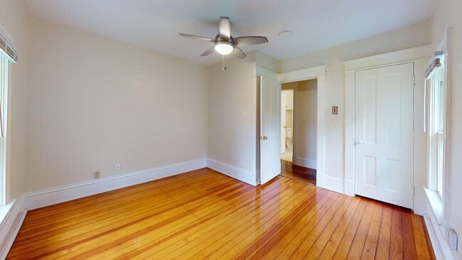 Foto del edificio - 814 Burnett Ave