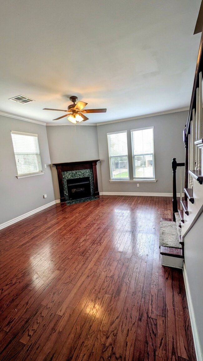 Foto del edificio - 39 Brandon Hall Dr