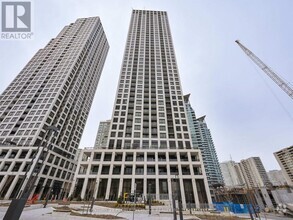 Building Photo - 30-1030 Elm Dr W