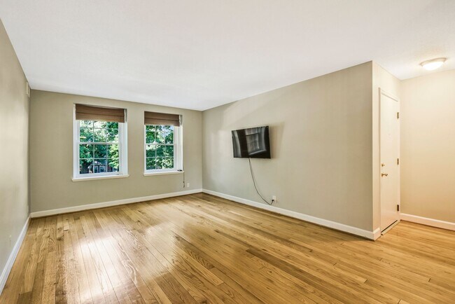 Foto del edificio - Fairlington 2 BR Condo for Rent!
