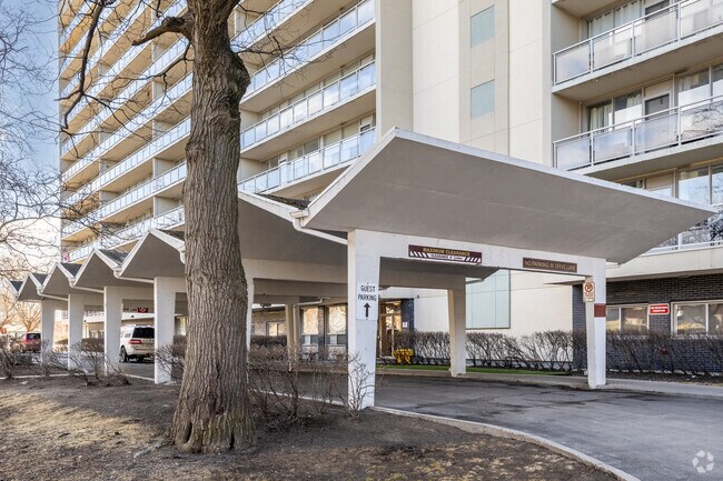 Entrée - Champlain Towers
