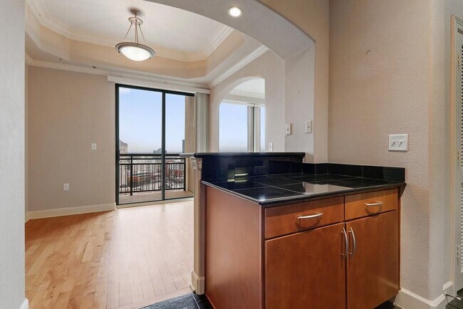 Foto del edificio - 3445 N Stratford Rd NE