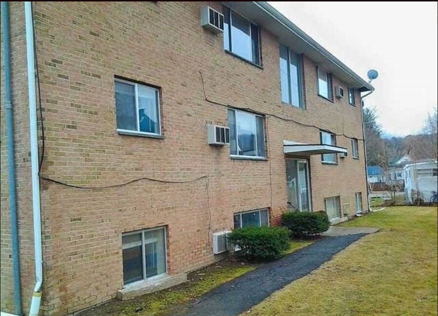 9 Marvin St, Deposit, NY 13754 Apartments in Deposit, NY