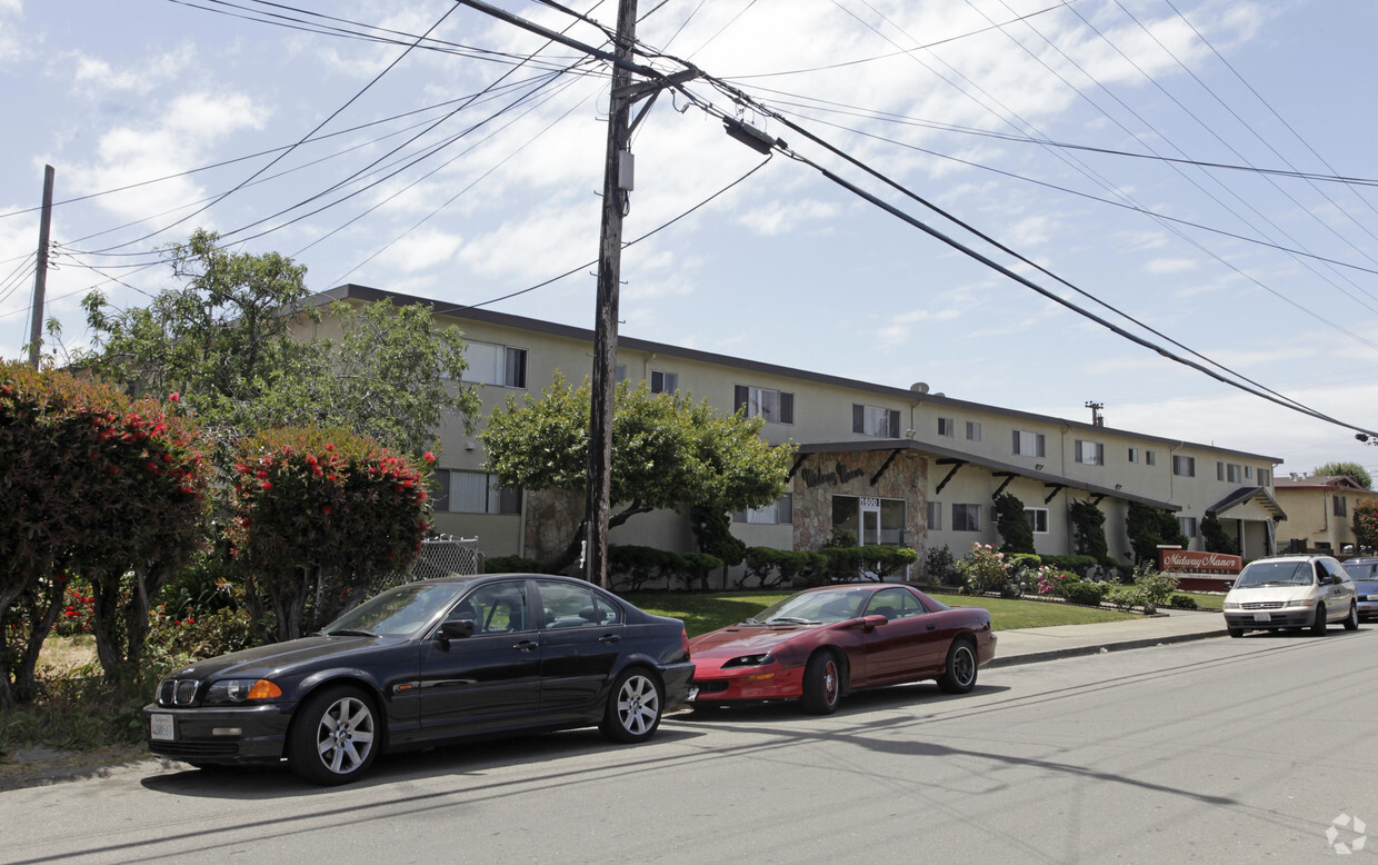 Building Photo - Midway Manor Apartments