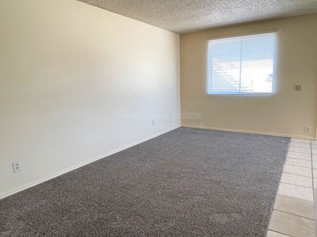 Building Photo - 4718 E Portland St