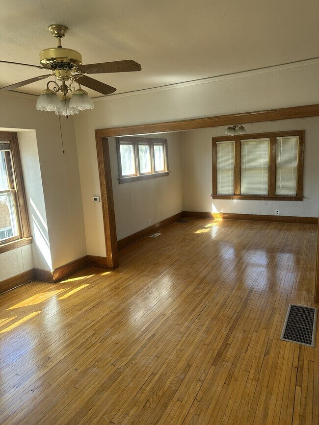Building Photo - 2718 Myrtle St