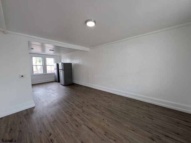 Foto del edificio - 1005 N Michigan Ave