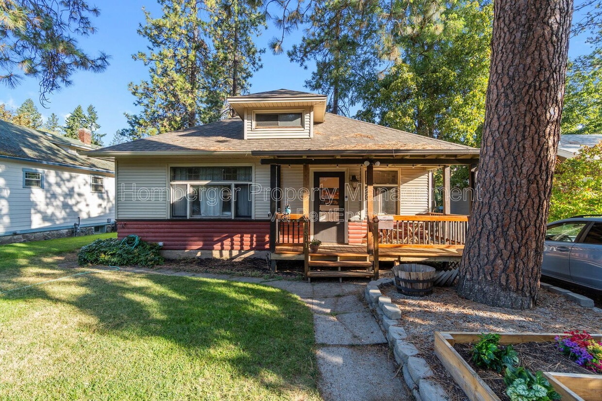 Primary Photo - 1311 E 16th Ave