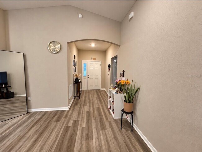 Foto del edificio - 1391 Mountain Flower Ln
